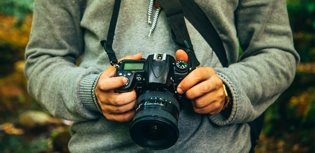 Best Canon Lenses For Vlogging & Video