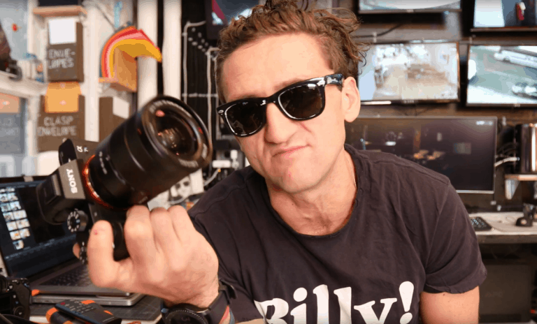 What Camera Does Casey Neistat Use? 2017 | Vlogger Gear