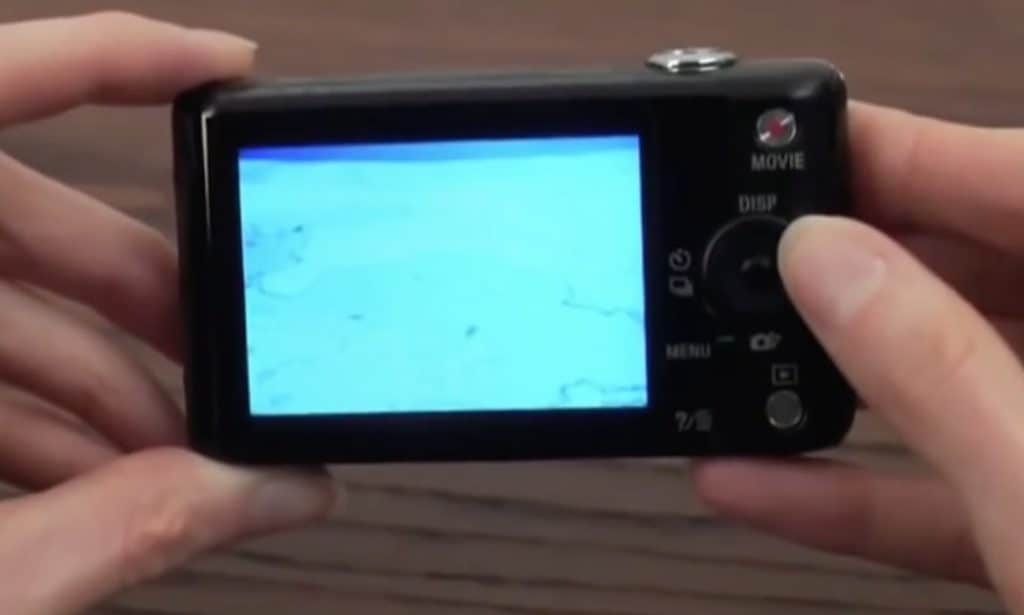 Sony DSCWX220/B Digital Camera lens screen