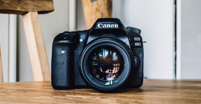 Canon EOS 80D Video Creator Kit